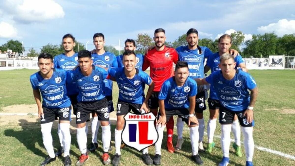 Juniors empató y es escolta en el Torneo Regional Amateur