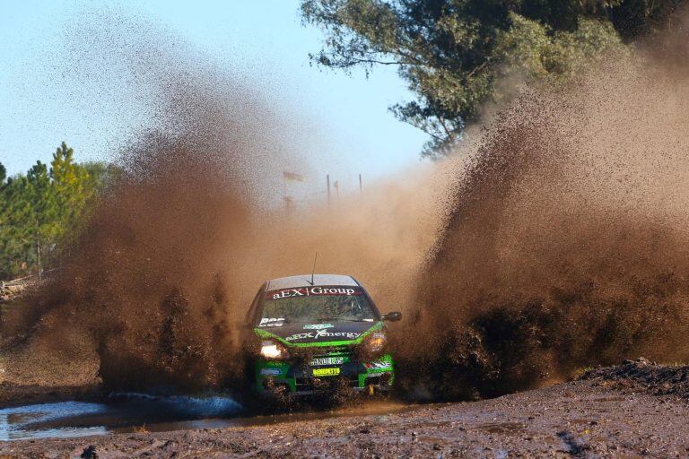 El Rally Cordobés convoca a participantes de todo el país. En la imagen, Cristian Garibaldi/Emilia Paz (Ford Ka/RC5), de Cañuelas, Buenos Aires.