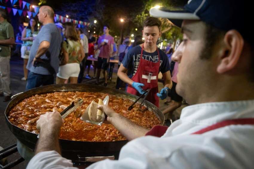 Festa in Piazza: un festejo con la mejor comida y música italiana 