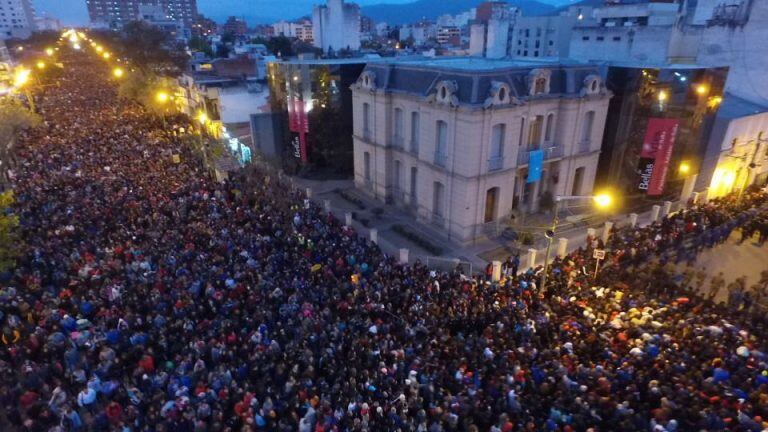 Peregrinacion en honor al señor y a la virgen del milagro (dyn)