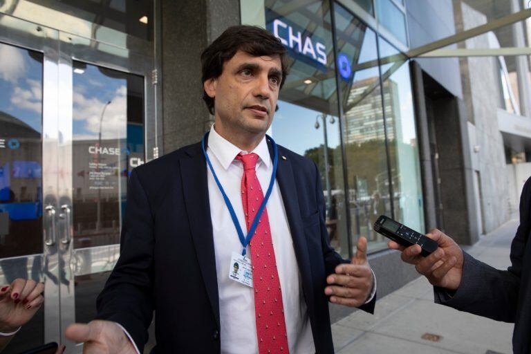 El ministro de Hacienda, Hernán Lacunza, tras la reunión con el FMI en Nueva York. (Gentileza Clarín)