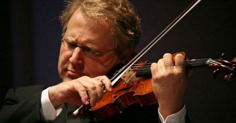 El violinista Shlomo Mintz se presenta en Tucumán.