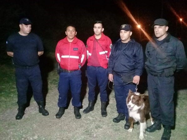 La mujer y sus dos hijos escalaron el Cerro de la Cruz y no pudieron descender.