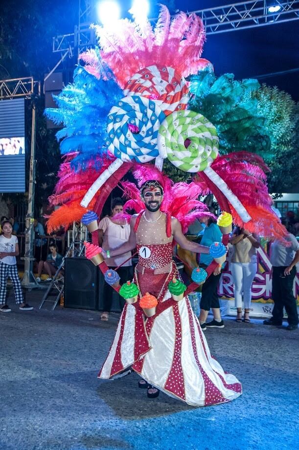 “Dulces y Golosinas” Ariel Sosa Galián de Monte Cristo