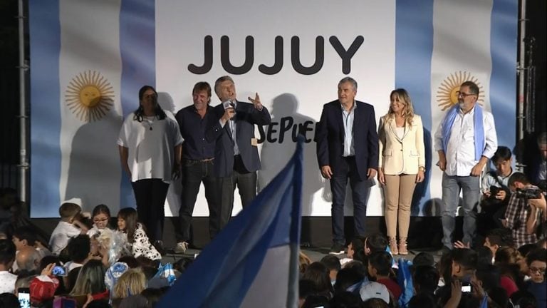 "Basta, se acabó. Hasta acá llegaron, este es nuestro país", expresó el presidente Macri esta noche en Jujuy