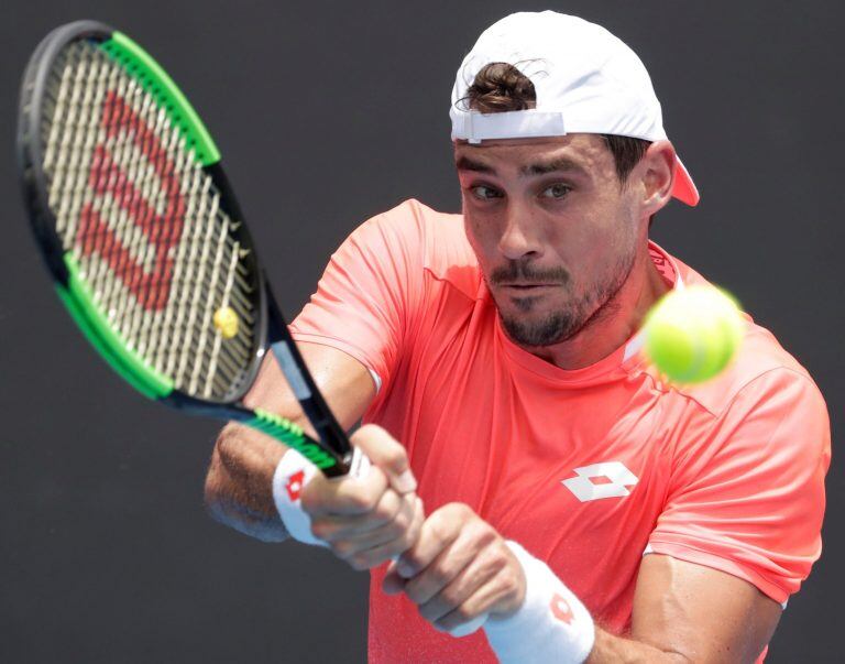 Guido Pella, ante Joao Sousa de Portugal. (crédito: EFE/ Mast Irham).