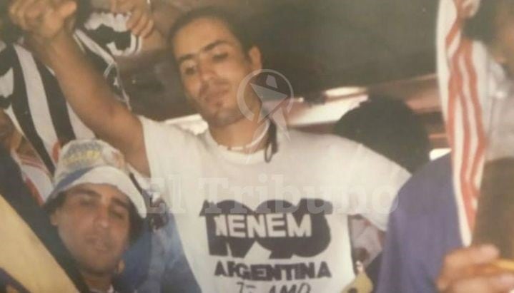 Juan Ameri en la hinchada de River (Foto tomada de El Tribuno)