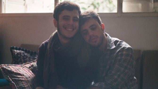 La pareja gay que echaron de una pizzería