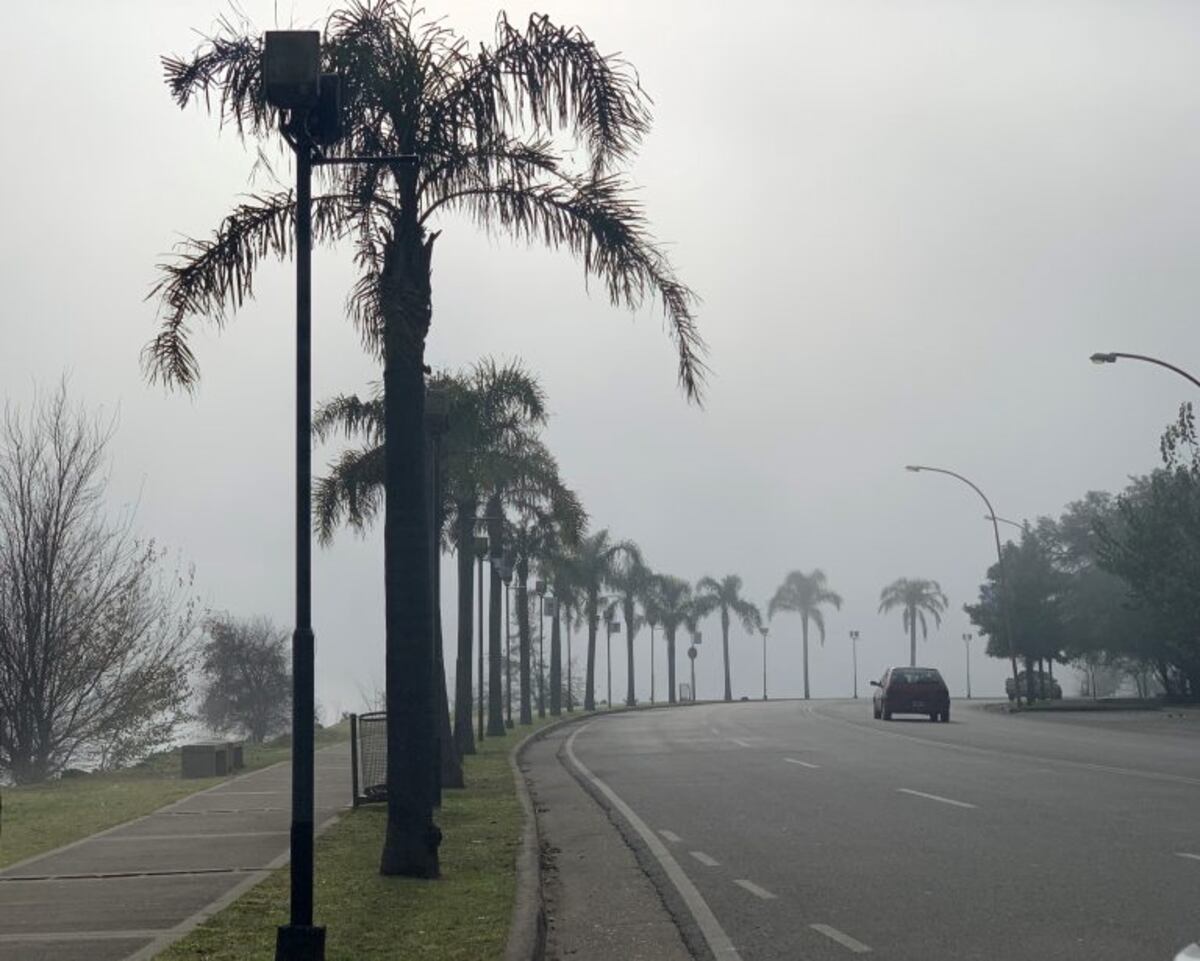 Clima en Carlos Paz: cielo nublado y alerta por neblinas en la primeras horas de la mañana