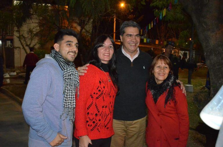 Vecinos del barrio "Intendente Borrini" celebraron la refacción integral de su plazoleta.