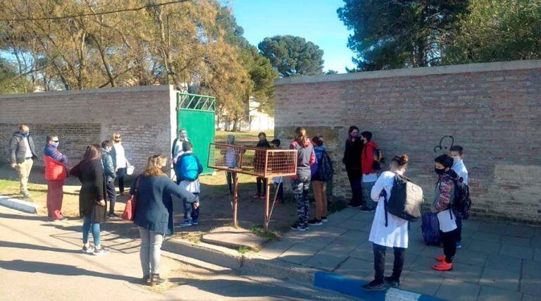 Están disponibles 3.850 docentes para el reinicio de las clases presenciales (El Diario)