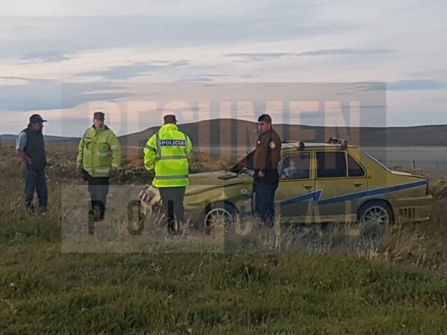 Volcó un vehículo en la ruta complementaria 5. Foto/ResumenPolicial