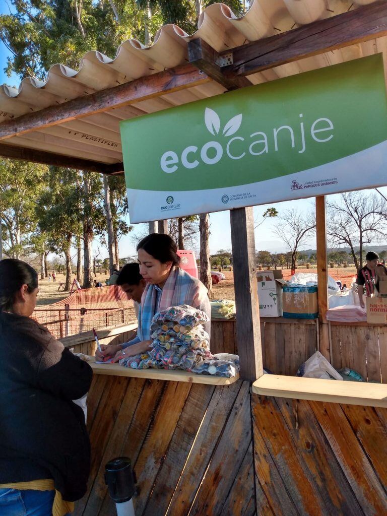 Ecocanje en el Parque Bicentenario (Facebook Comunidad Sustentable)