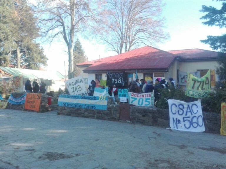 Edificio tomado Esquel