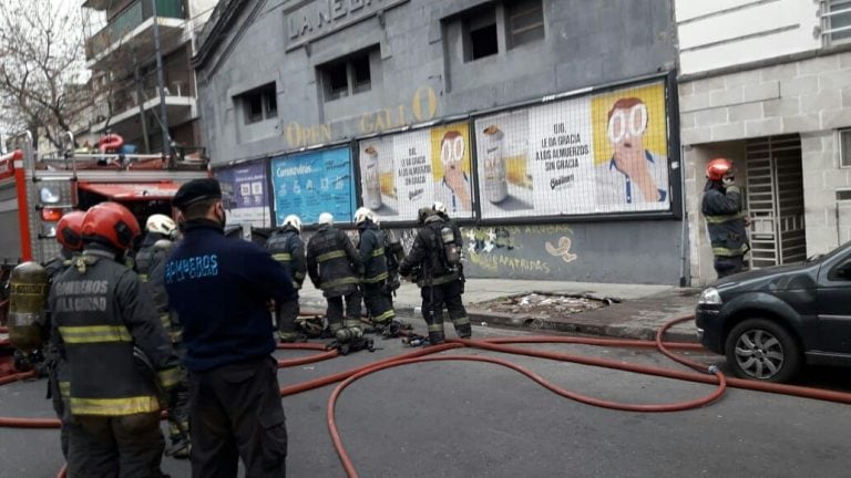 Incendio en un departamento de Balvanera (Emergencias BA)