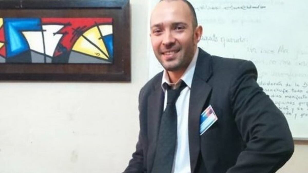 El padre del abogado desaparecido reveló que el sujeto estaba amenazado
