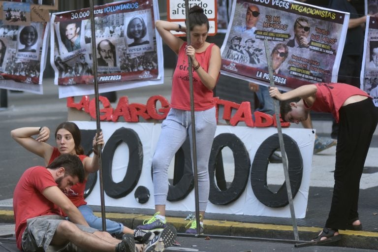 DYN07, BUENOS AIRES 24/03/17, PREPARATIVOS PARA LA MARCHA DE LA MEMORIA EN EL 41 ANIVERSARIO DEL GOLPE DE ESTADO.FOTO-DYN/EZEQUIEL PONTORIERO.