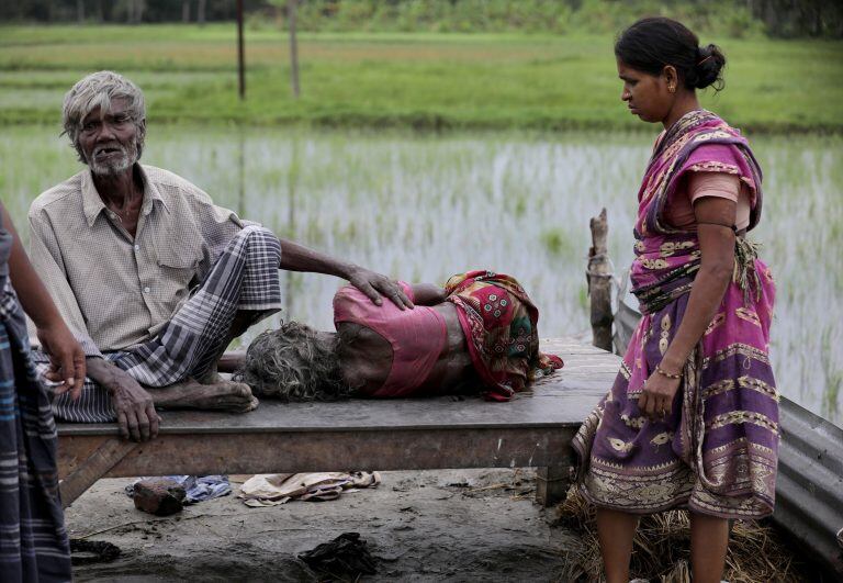 El superciclón Amphan dejó al menos 88 muertos en India y Bangladesh (EFE/EPA)