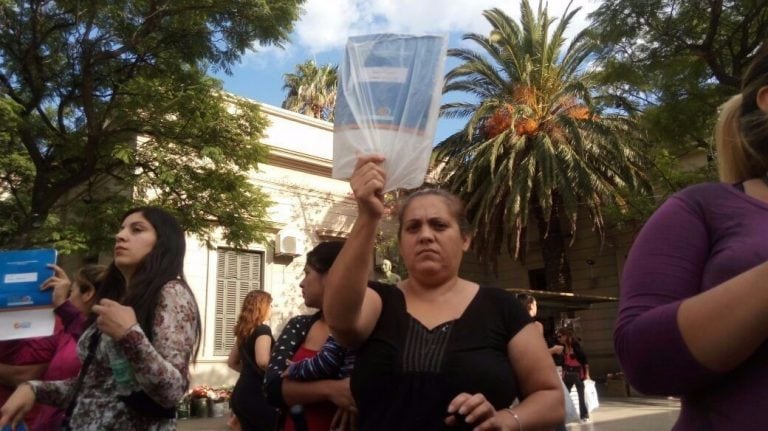 Vecinos protestaron frente al Municipio de San Luis