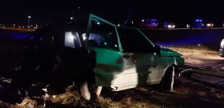 El auto quedó destrozado