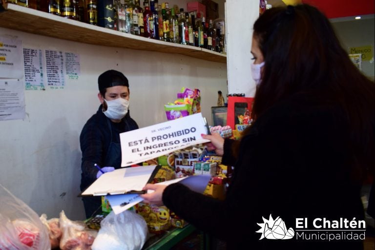 Campaña de prevención en comercios es realizada por la municipalidad.