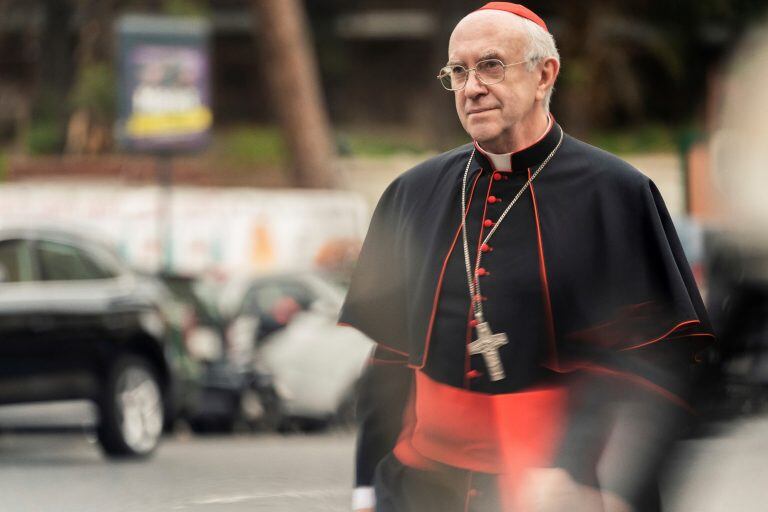 Jonathan Pryce en The Two Popes. (Foto: Peter Mountain/Netflix via AP)