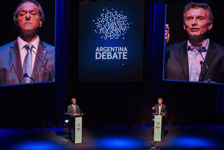 Debate presidencial de 2015 entre Daniel Scioli y Mauricio Macri, previo al Balotaje. (DPA)