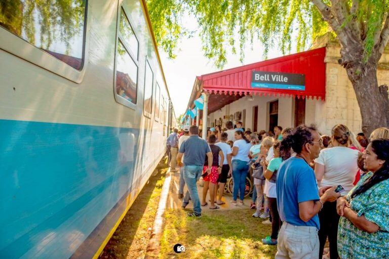 El tren llegó a Bell Ville tras 26 años de ausencia este martes 4 de diciembre de 2018.