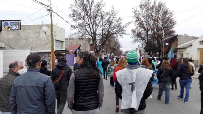 Marcha de ATECH en lunes feriado.