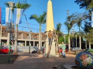 Ejecutan demarcación y señalética en Puerto Iguazú.