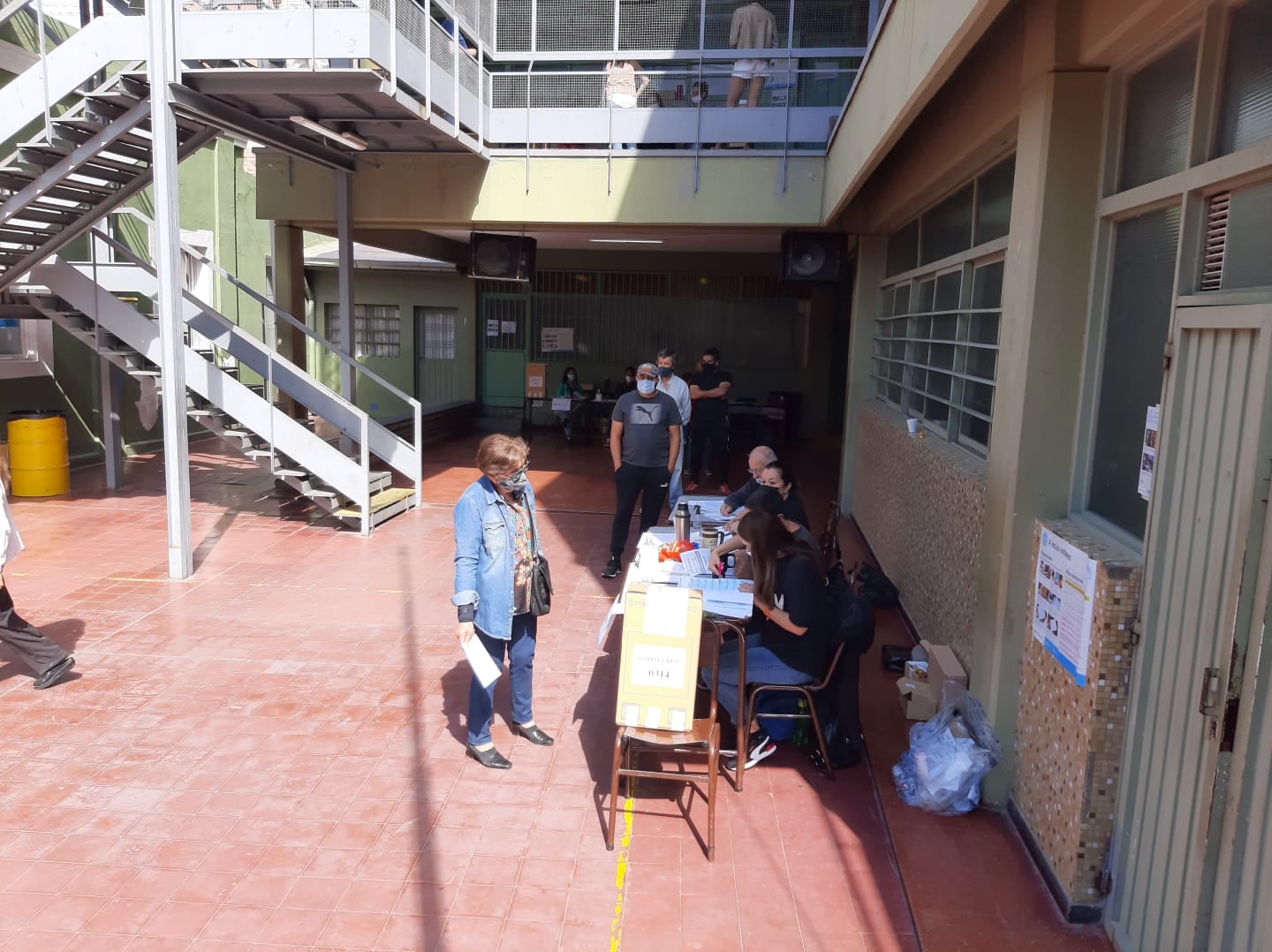 Escuela Instituto Avellaneda en el departamento de Godoy Cruz.