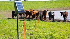 Alambrado eléctrico con batería y panel solar