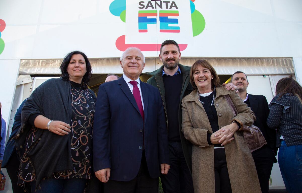 Miguel Lifschitz “esperaba turno como todos” para vacuna contra el coronavirus