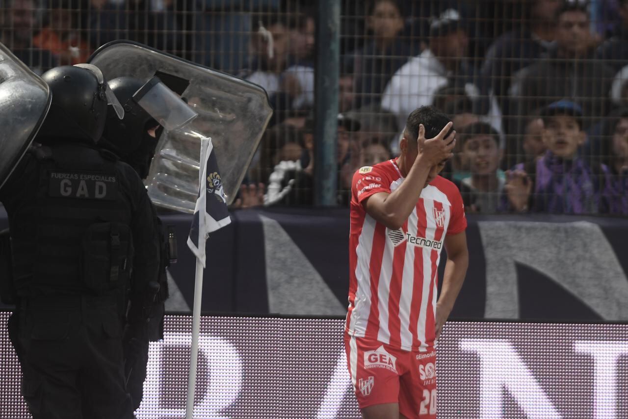 Instituto y su partido ante Gimnasia, por la cuarta fecha de la Liga Profesional. (Federico López Claro / La Voz).