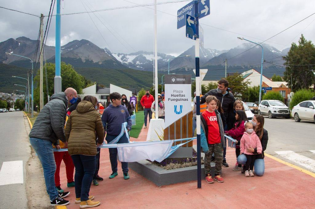 Se inauguró la plaza en Barrio San Salvador