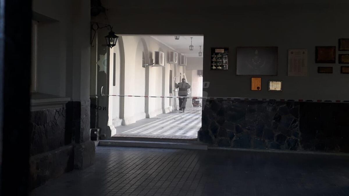La explosión en la Jefatura santafesina se dio donde había 2.800 kilos de pirotecnia