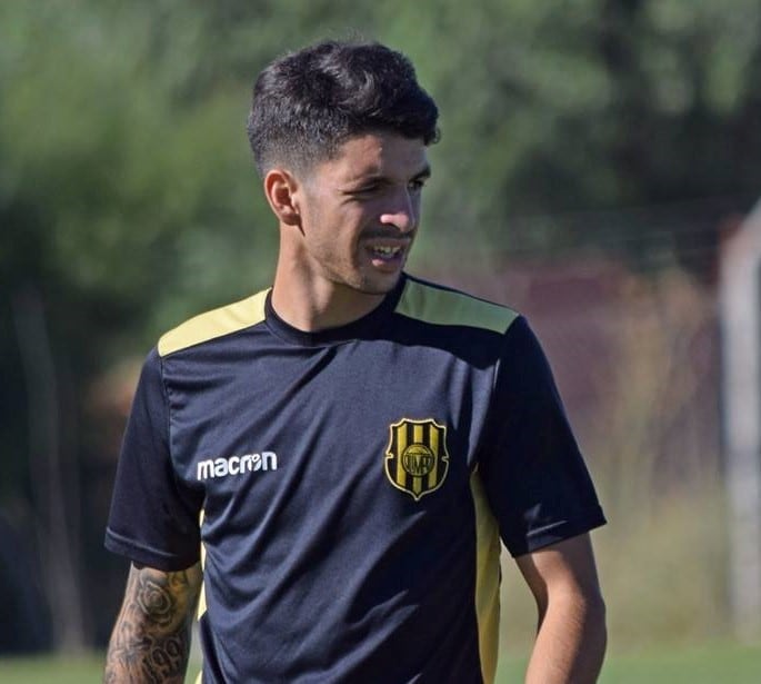 Leandro Lacunza continúa firme como titular en Olimpo