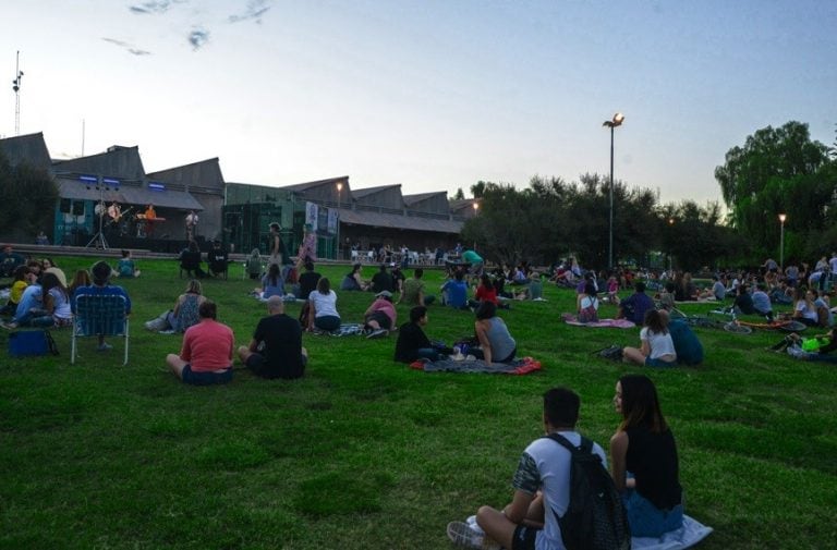 Picnic Musical en los Jardines de la Nave Cultural.