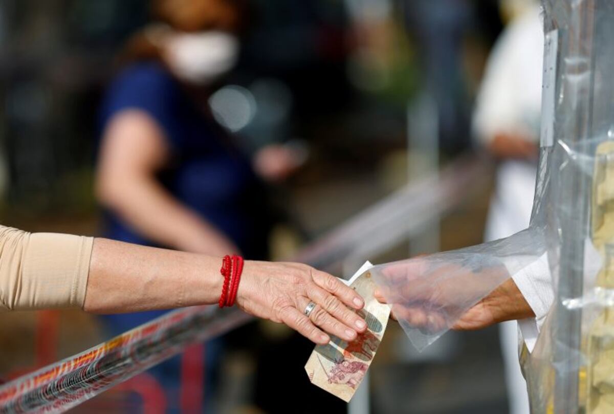 Los comercios porteños que pudieron reabrir solo alcanzaron el 35% de su facturación habitual