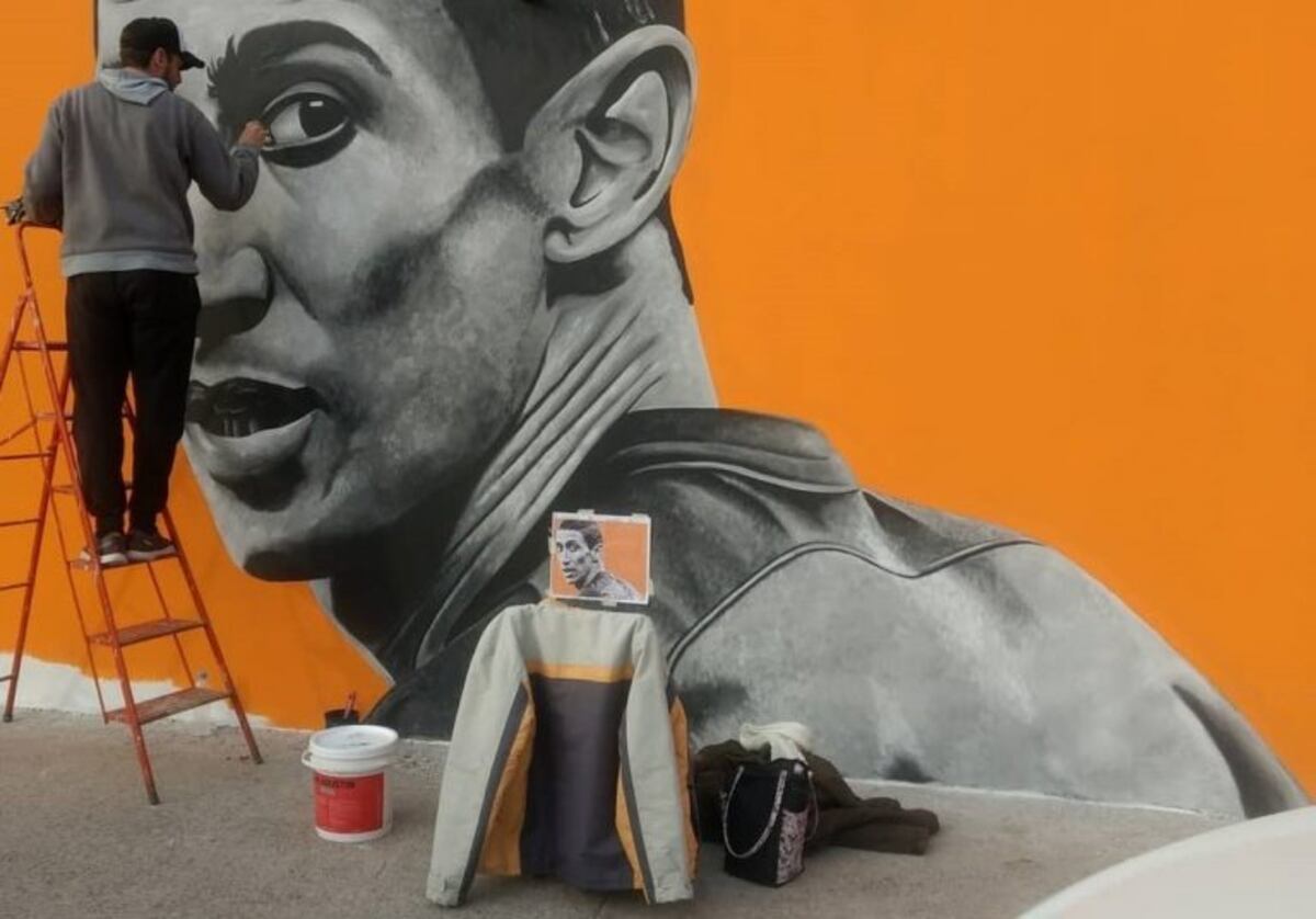 Ángel Di María fue homenajeado con un nuevo mural en la puerta de El Torito