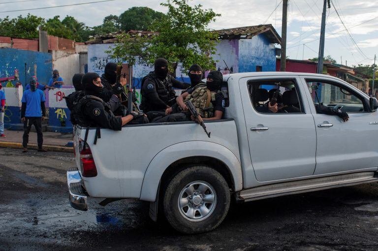 Policía armada en Monimbo, Masaya (Web)