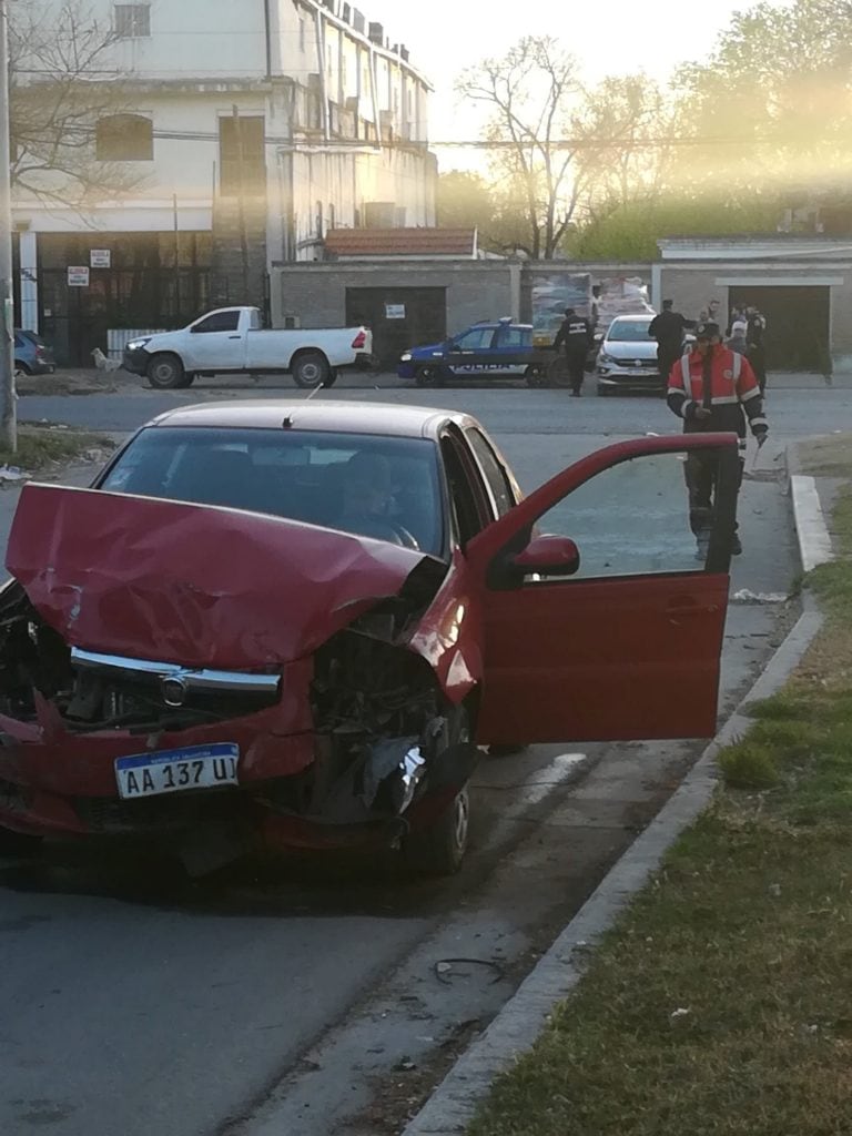 Siniestro vial en Av. Donato Alvarez (Foto: Radio Nexo)