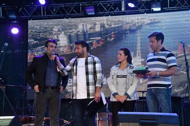 El Intendente Municipal Facundo López junto al Presidente de Puerto Quequén Arturo Rojas por el 137° Aniversario de Necochea - 1