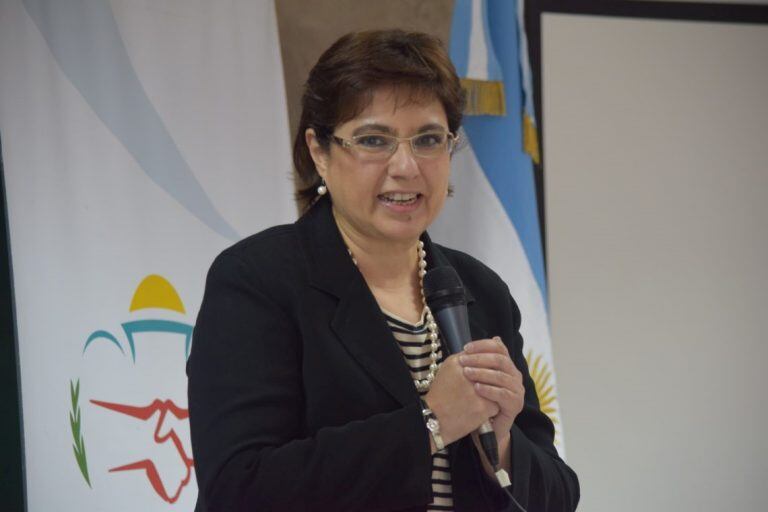 Isolda Calsina, ministra de Educación.