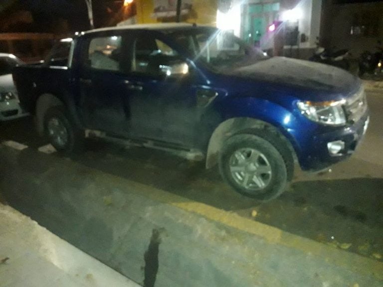 Esta es la camioneta que conducía el hombre en estado de ebriedad.