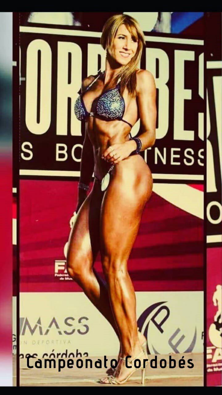 Sofia Bernardi  "Campeona Cordobesa" en la categoría Wellness hasta 1.57cm.