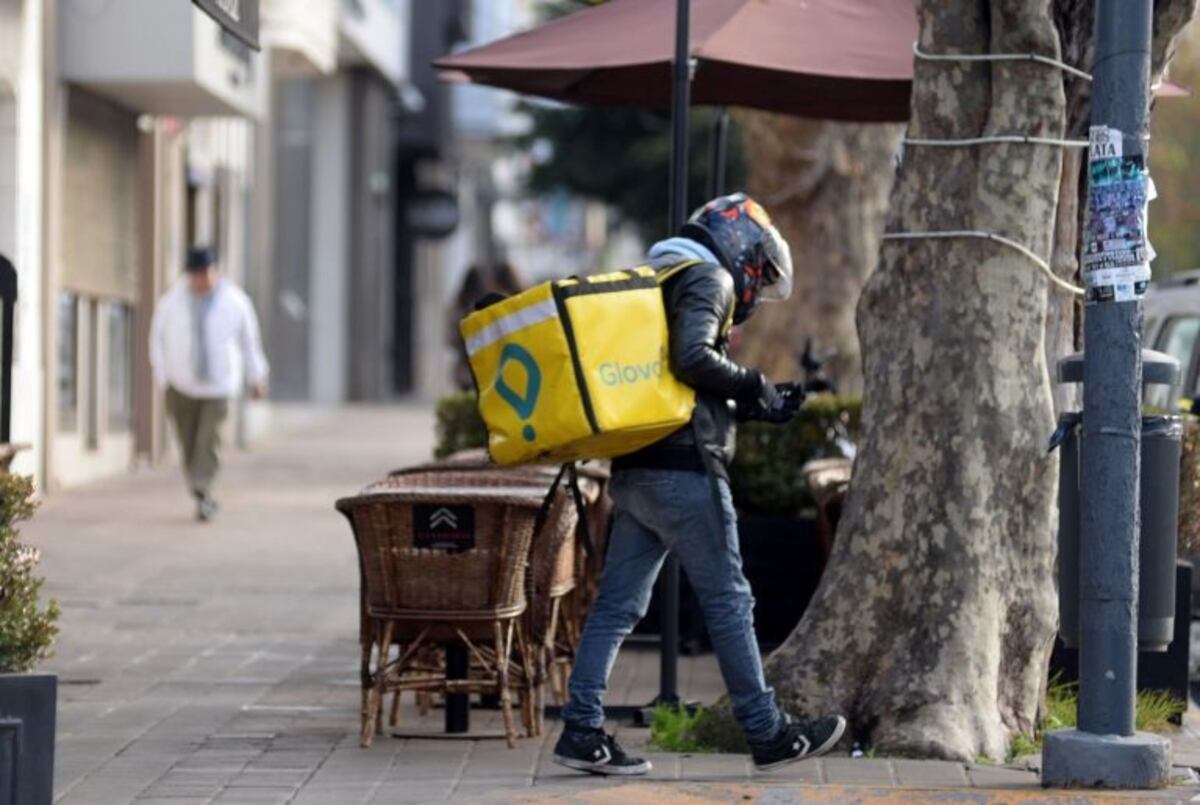 Cuestionan que aplicaciones como Glovo y Rappi no tienen habilitación en Rosario
