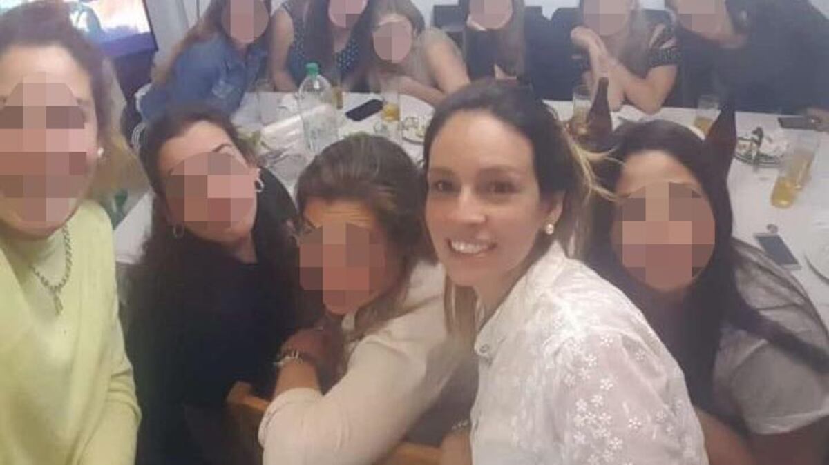 Muestran imágenes de Julieta Silva de fiesta con amigas