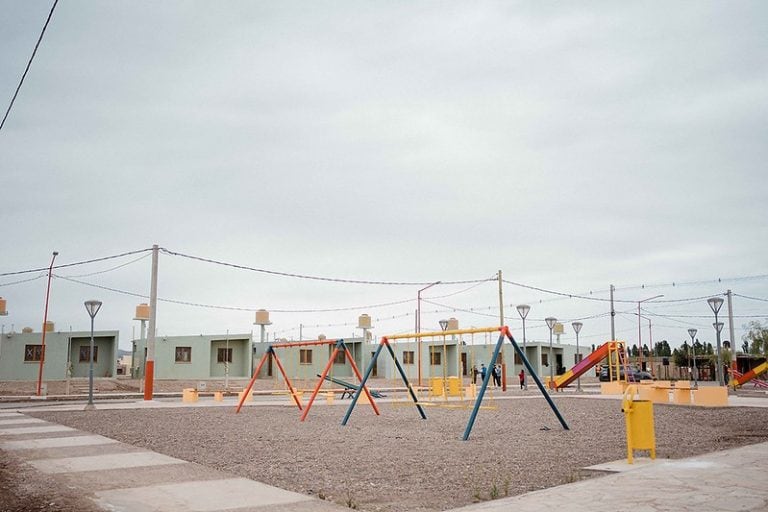 Todos los barrios tienen plazas.