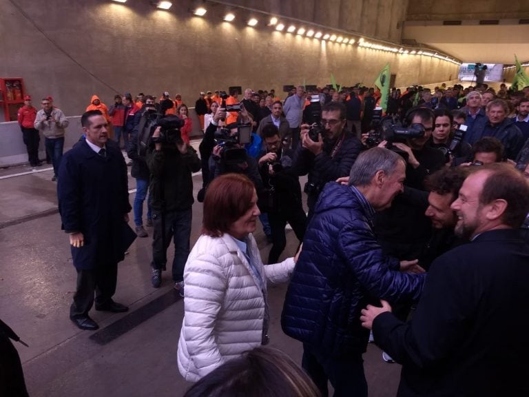 Schiaretti en la inauguración del nuevo tramo de la avenida Circunvalación por el túnel Rubén Américo Martí.